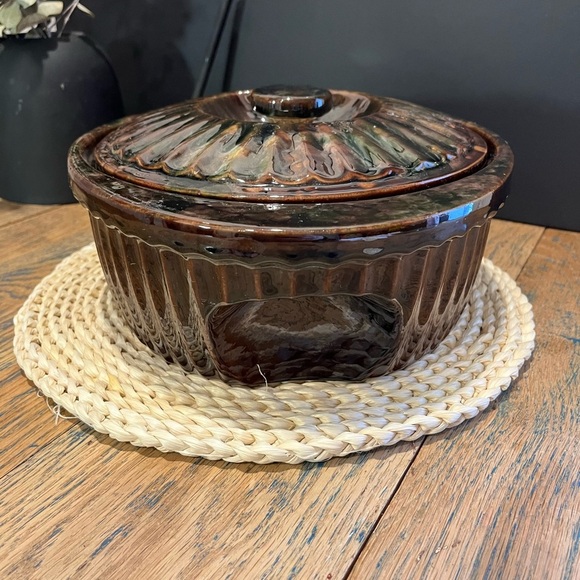 📍Vintage Cake Bowl with Lid – Céramique de Beauce for Vachon (Quebec) - Picture 2 of 14